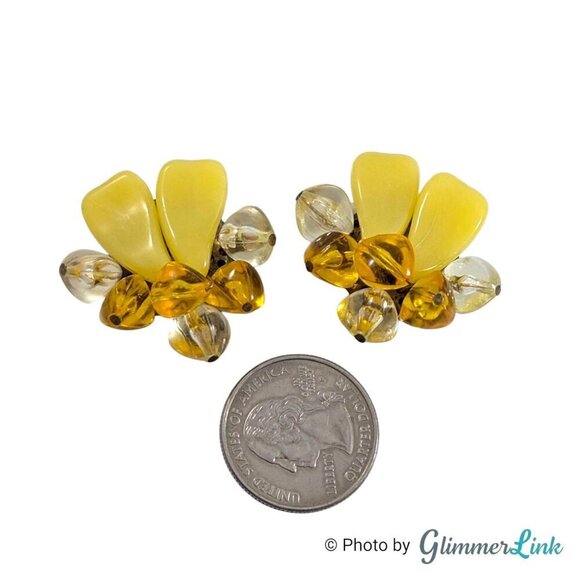 Vintage 50's Western Germany Yellow Beaded Cluster Gold Tone Clip On Earrings - Picture 5 of 11